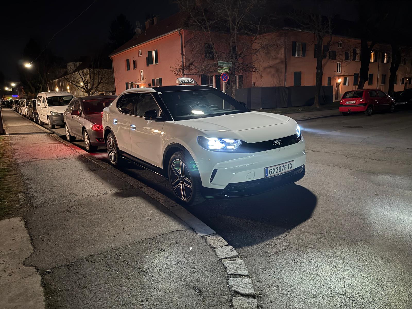 Toyota Corolla Touring Taxi Schladming Skigebiet